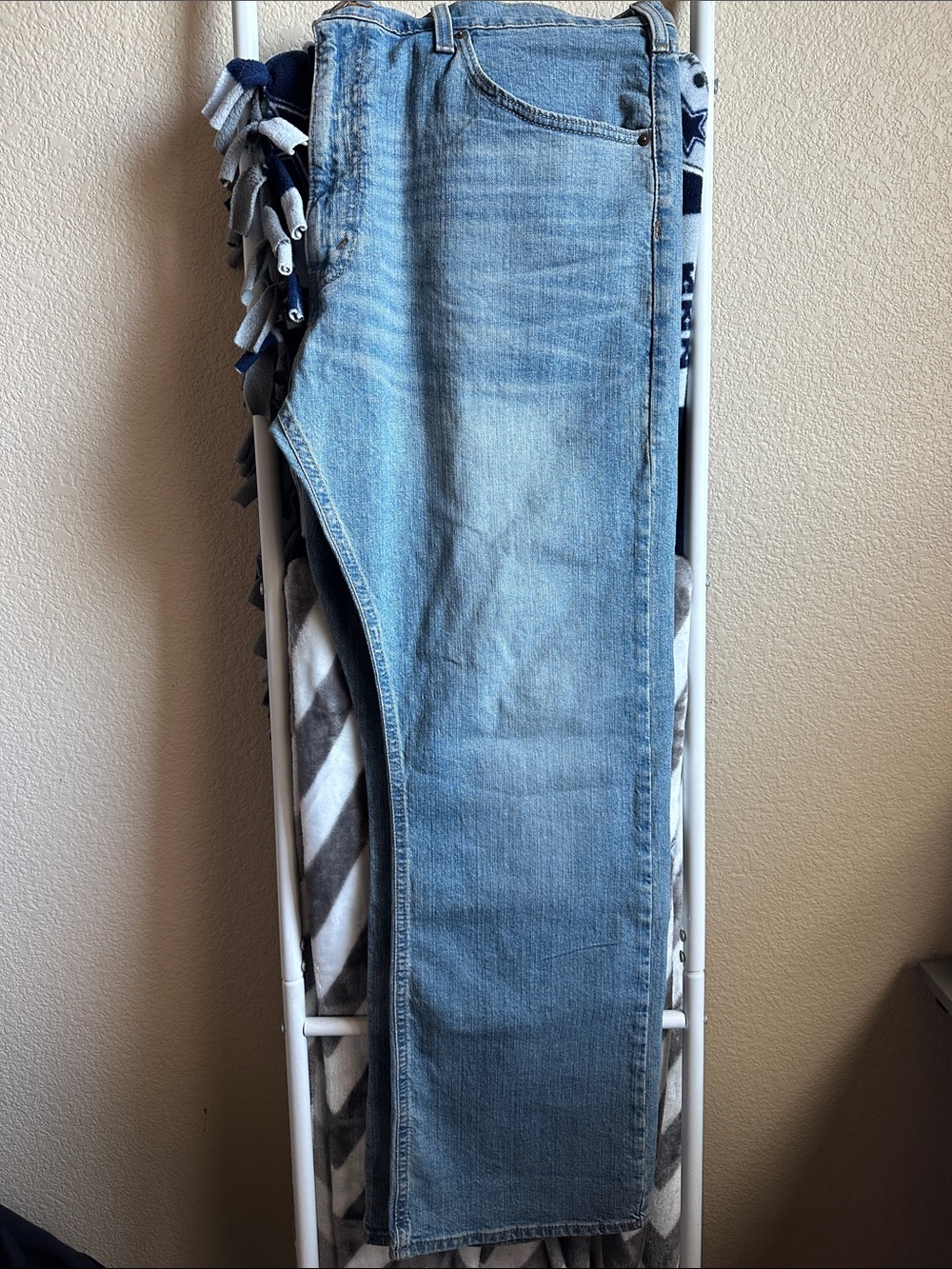 Levi's Bootcut Jeans